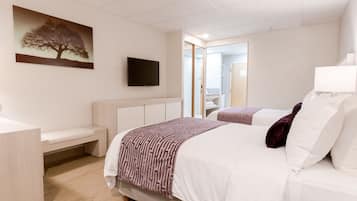 In-room safe, desk, blackout drapes, soundproofing