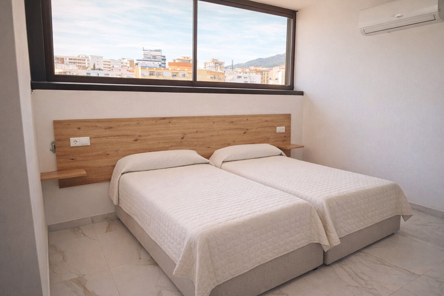 Escritorio y wifi gratis 