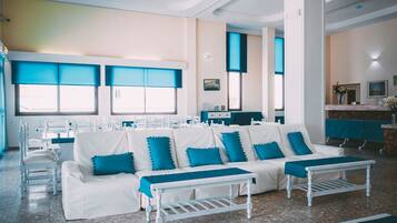 Breakfast, lunch, dinner served; international cuisine, pool views