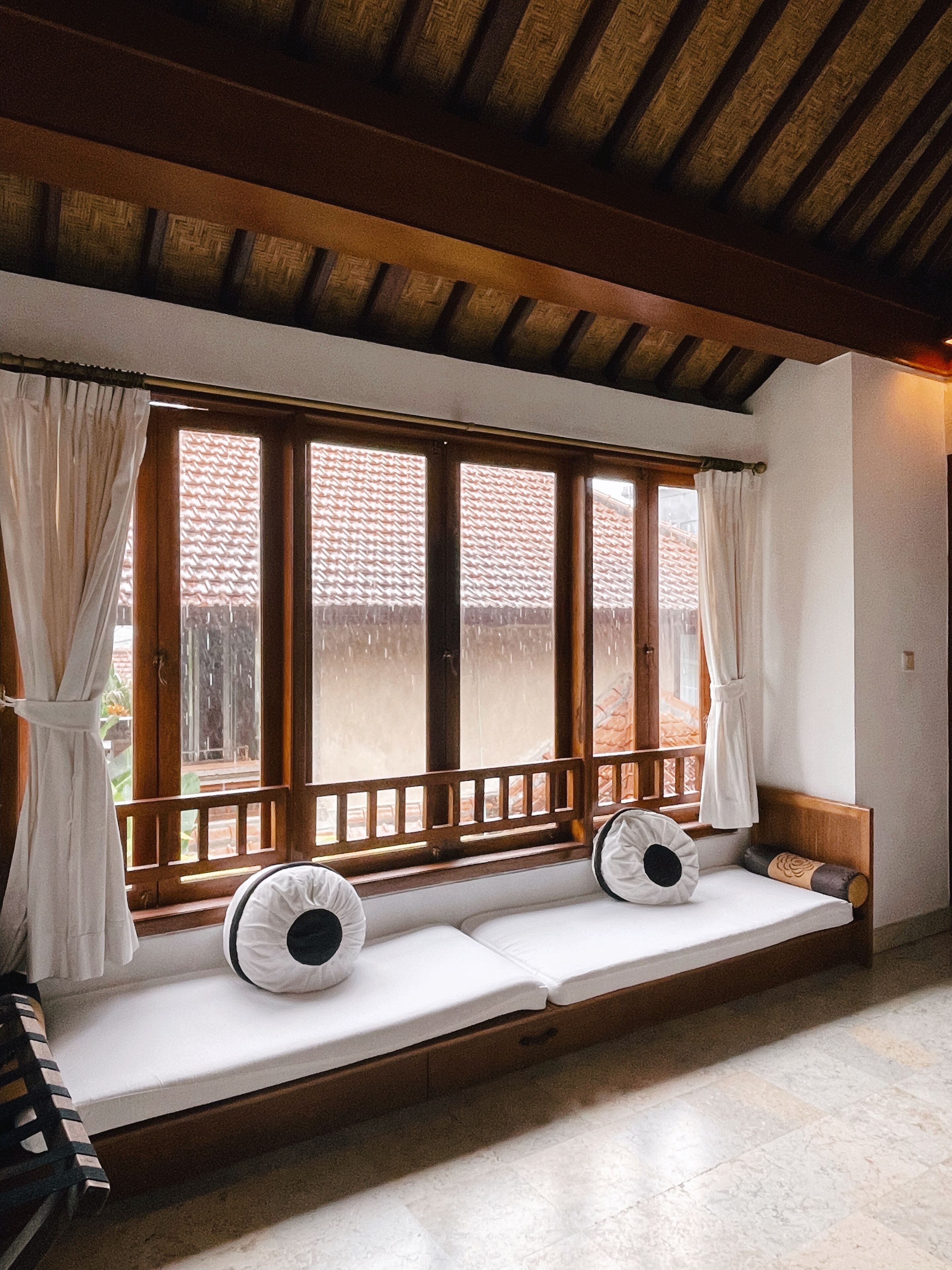 balinese deluxe garden view | minibar, in-room safe, desk, soundproofing