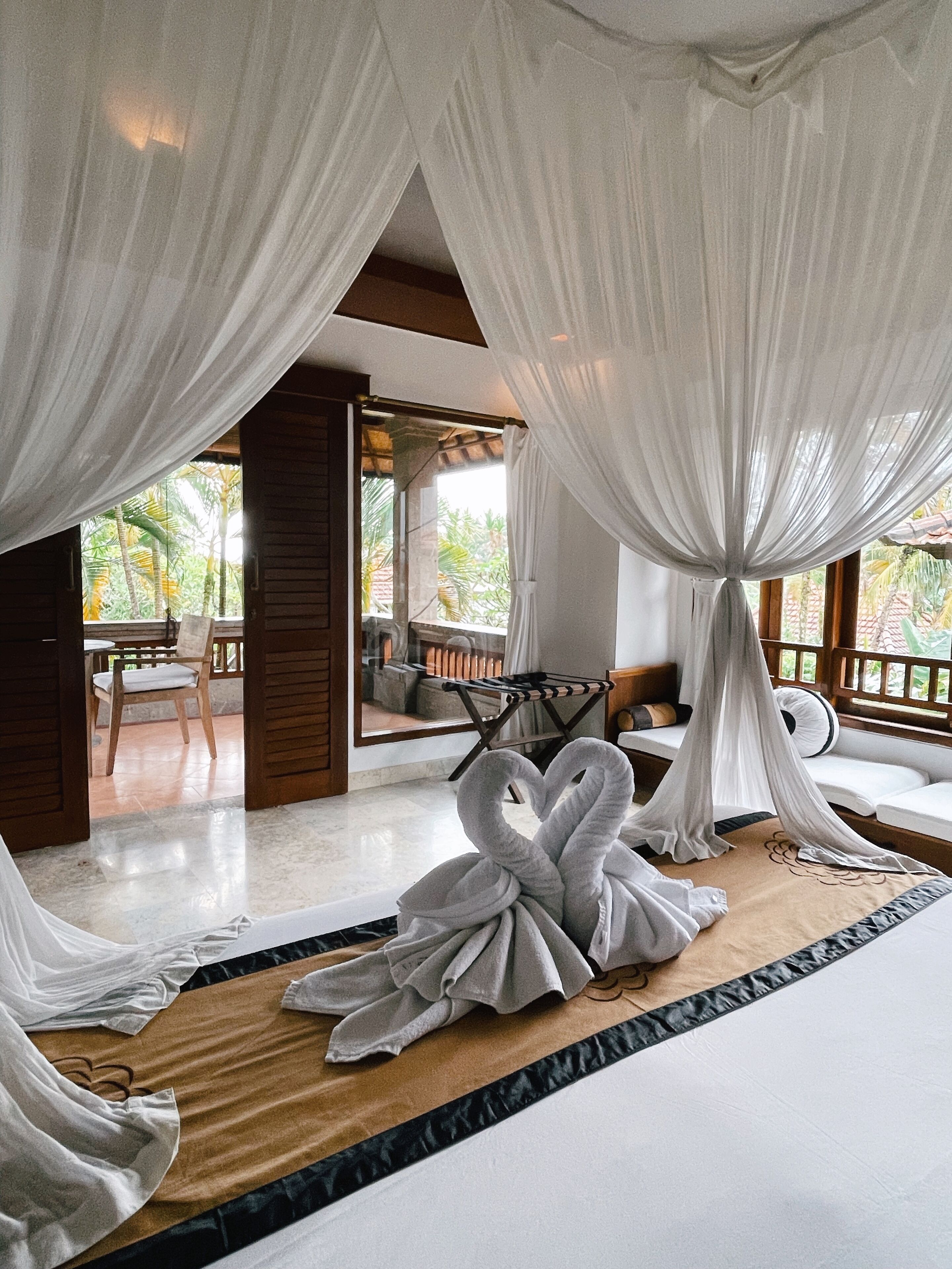 Kamar Deluks (Balinese Garden View) | Minibar, brankas, meja kerja, dan kedap suara