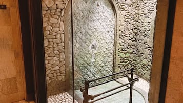 Villa, Garden Area | Bathroom | Shower, free toiletries, hair dryer, towels