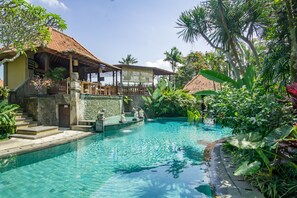 2 outdoor pools - Villa Sonia Ubud (Ubud)