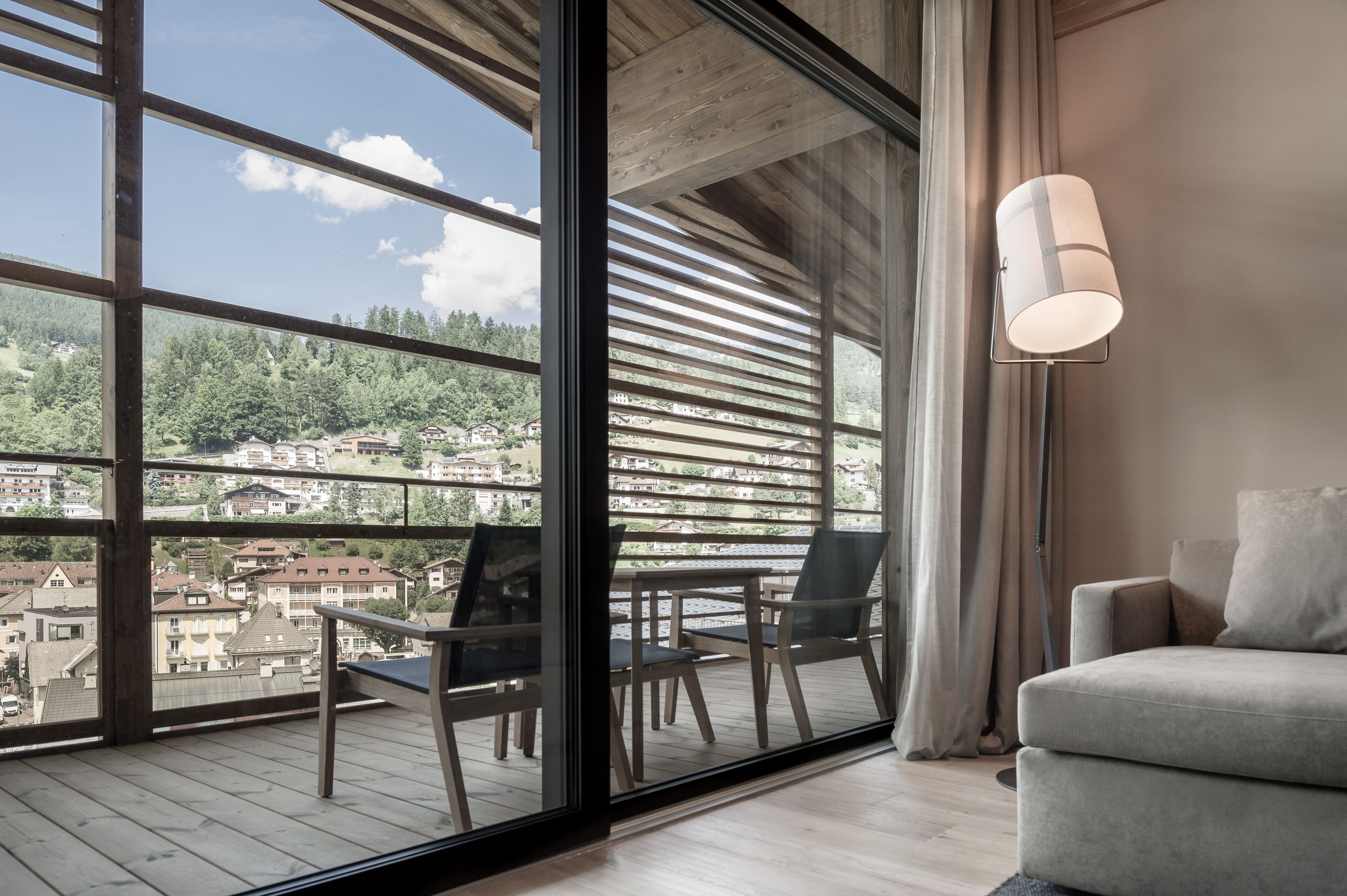 flat-screen tv, pay films, heated floors