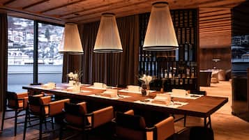 2 restaurants servant le petit déjeuner