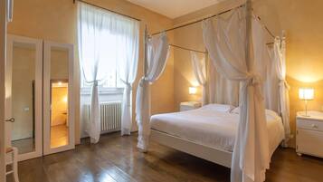 Suite presidencial | 2 habitaciones, ropa de cama de alta calidad y edredón