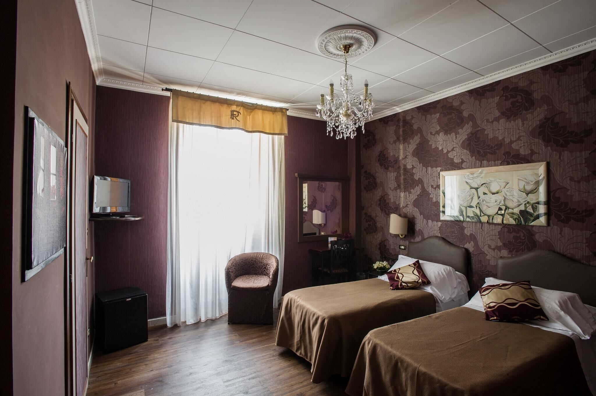Zweibettzimmer | Zimmersafe, Verdunkelungsvorhänge, kostenloses WLAN, Bettwäsche