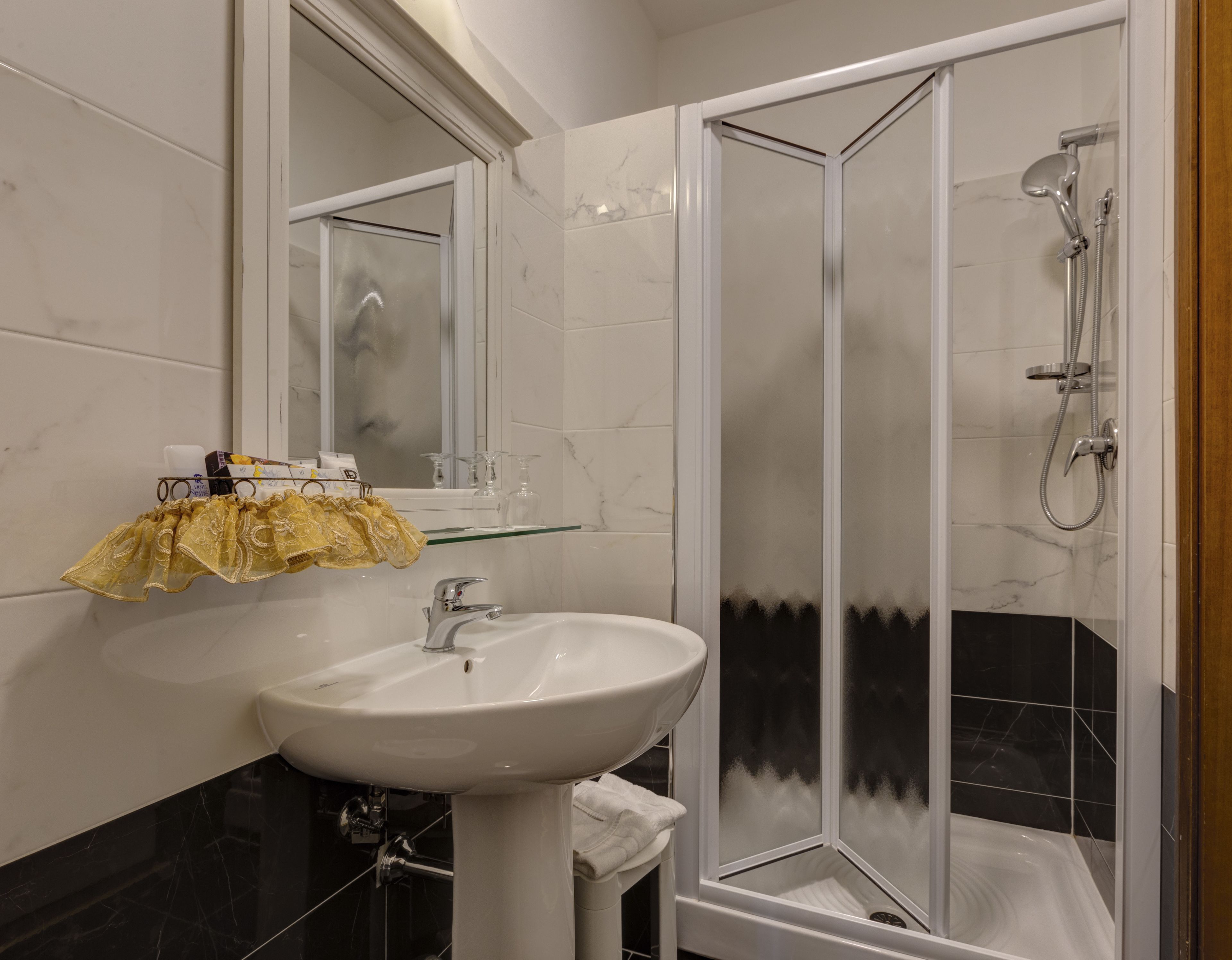 Photo - Hotel Residenza In Farnese