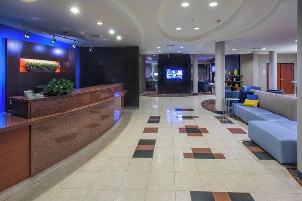 Lobby lounge - Courtyard by Marriott Albany (Albany)