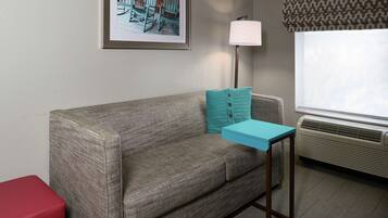 Een 32-inch lcd-televisie met kabelzenders, televisie en betaalfilms