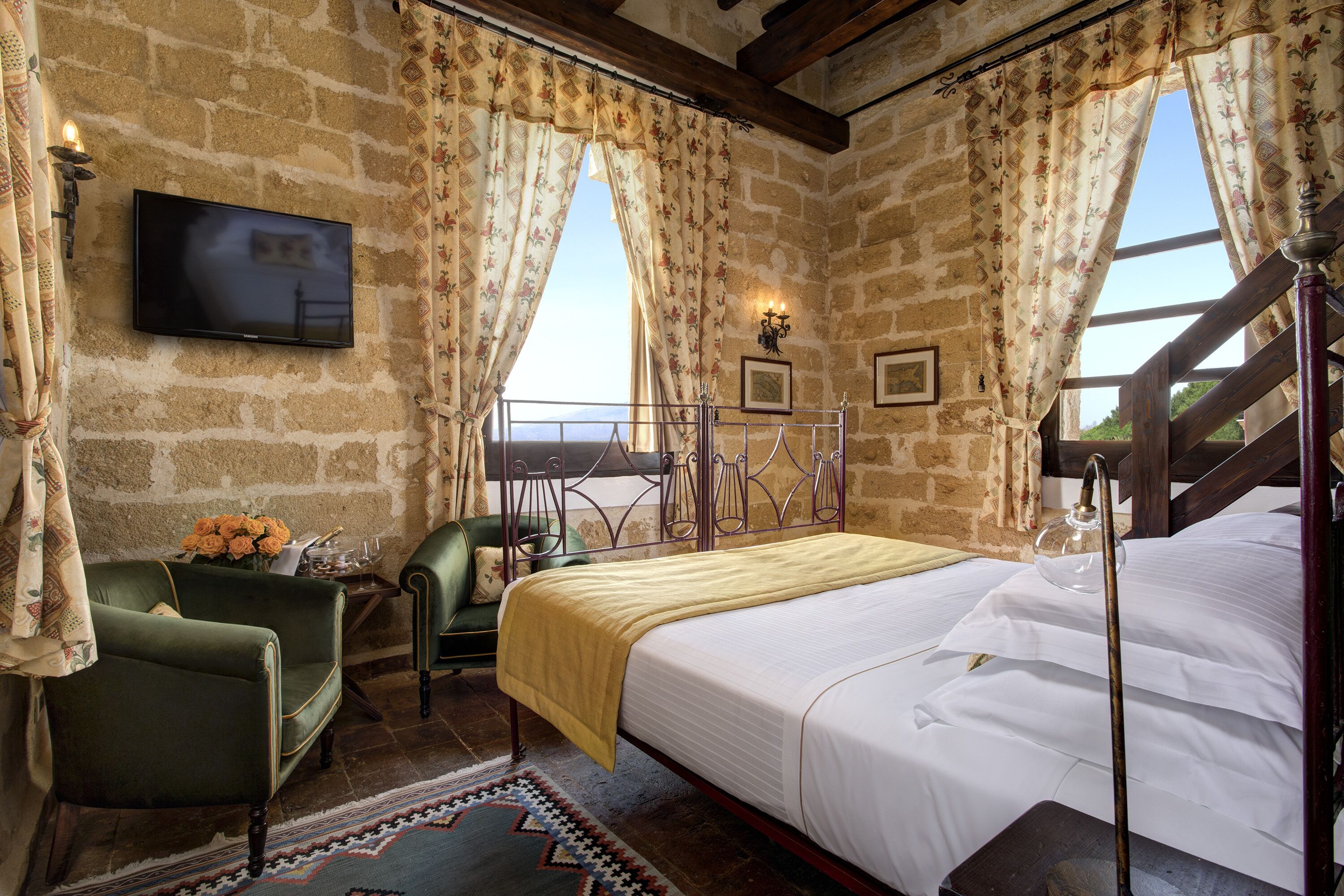 panoramic duplex, annex building (ancient tower) | 1 bedroom, premium bedding, down duvets, memory-foam beds