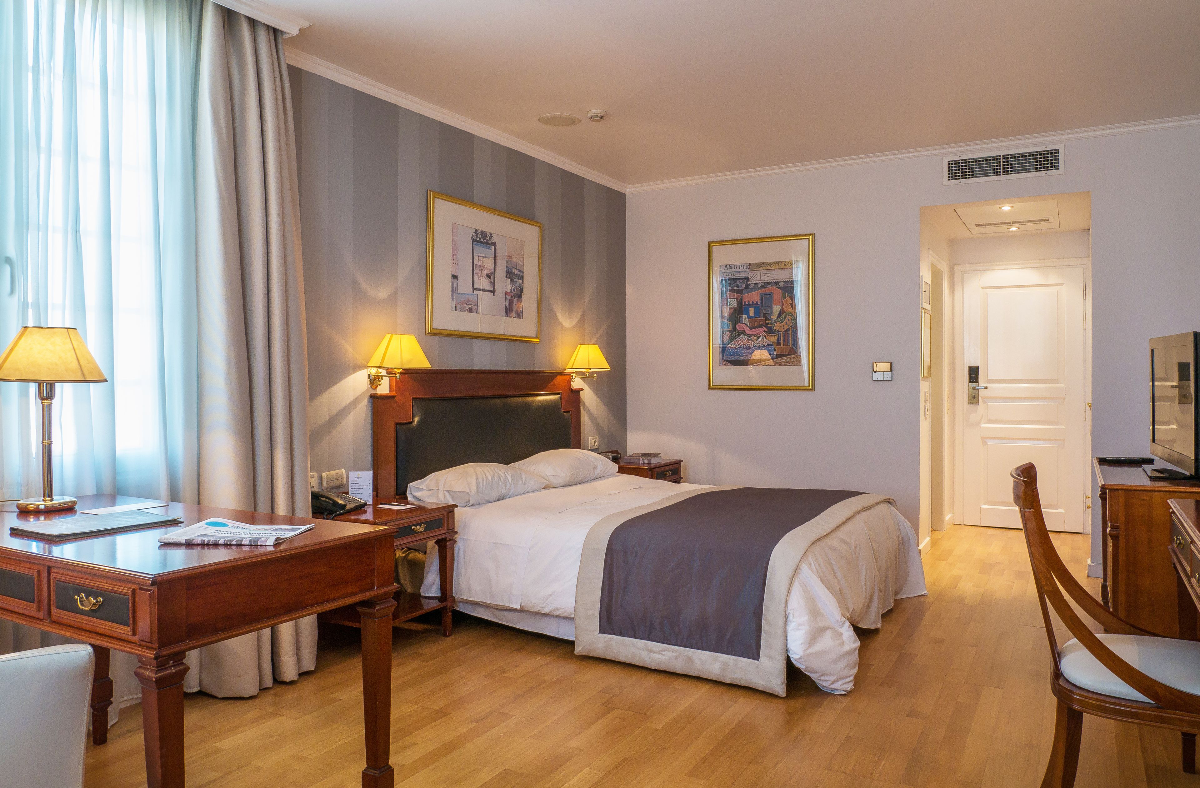 superior room | hypo-allergenic bedding, minibar, in-room safe, desk