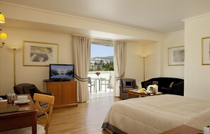 Hypo-allergenic bedding, minibar, in-room safe, desk - Theoxenia Palace Hotel (Kifisia)