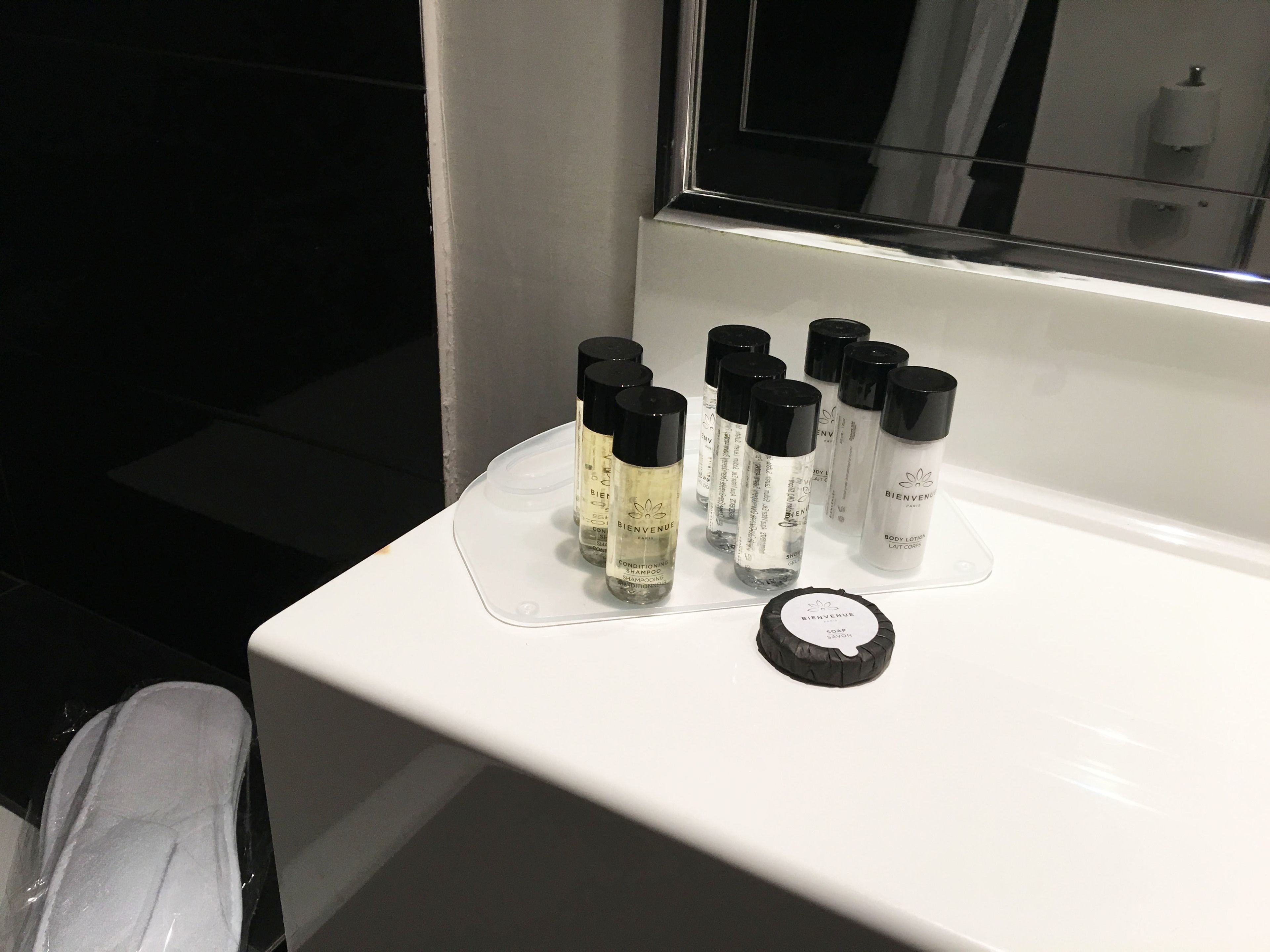 junior suite | bathroom | bathtub, designer toiletries, hair dryer, bathrobes