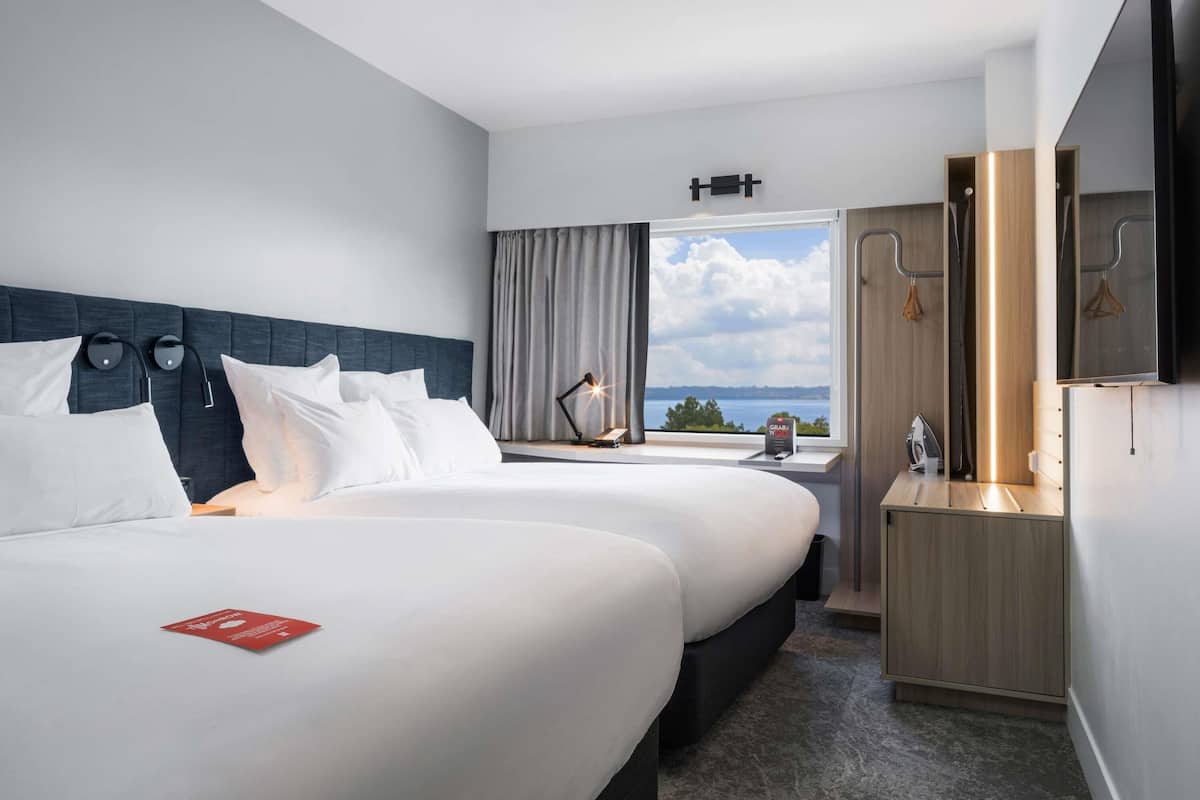 Twin Room, 2 Double Beds, Lake View