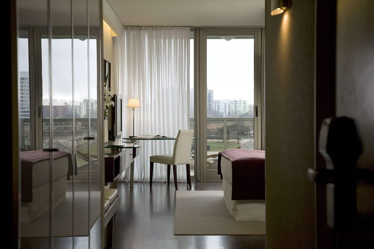 1 habitación, ropa de cama de alta calidad y minibar