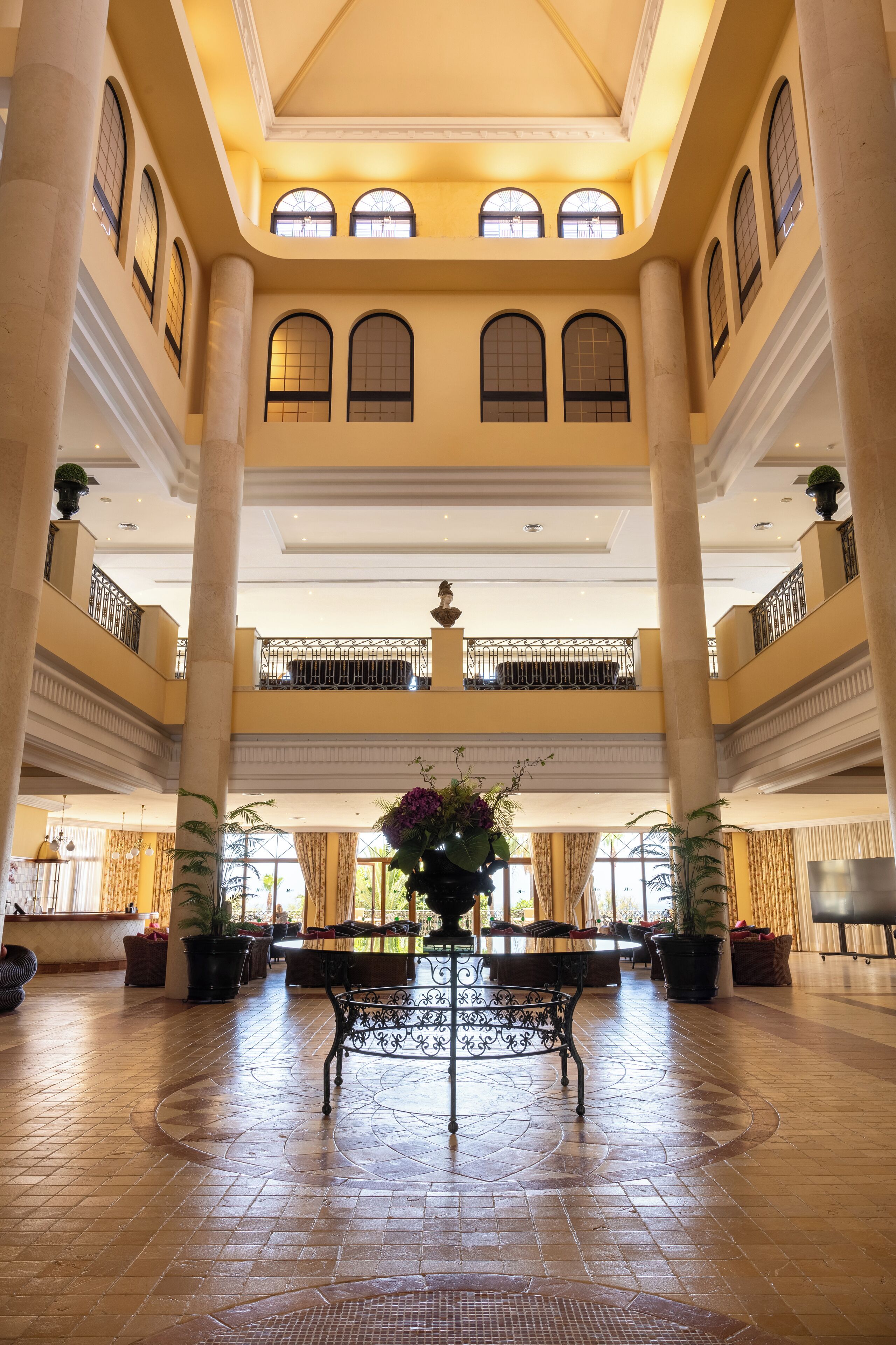 مدخل المنشأة