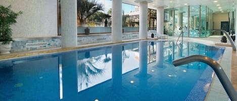 Behandelingskamers voor koppels, een sauna, een bubbelbad, een stoombad