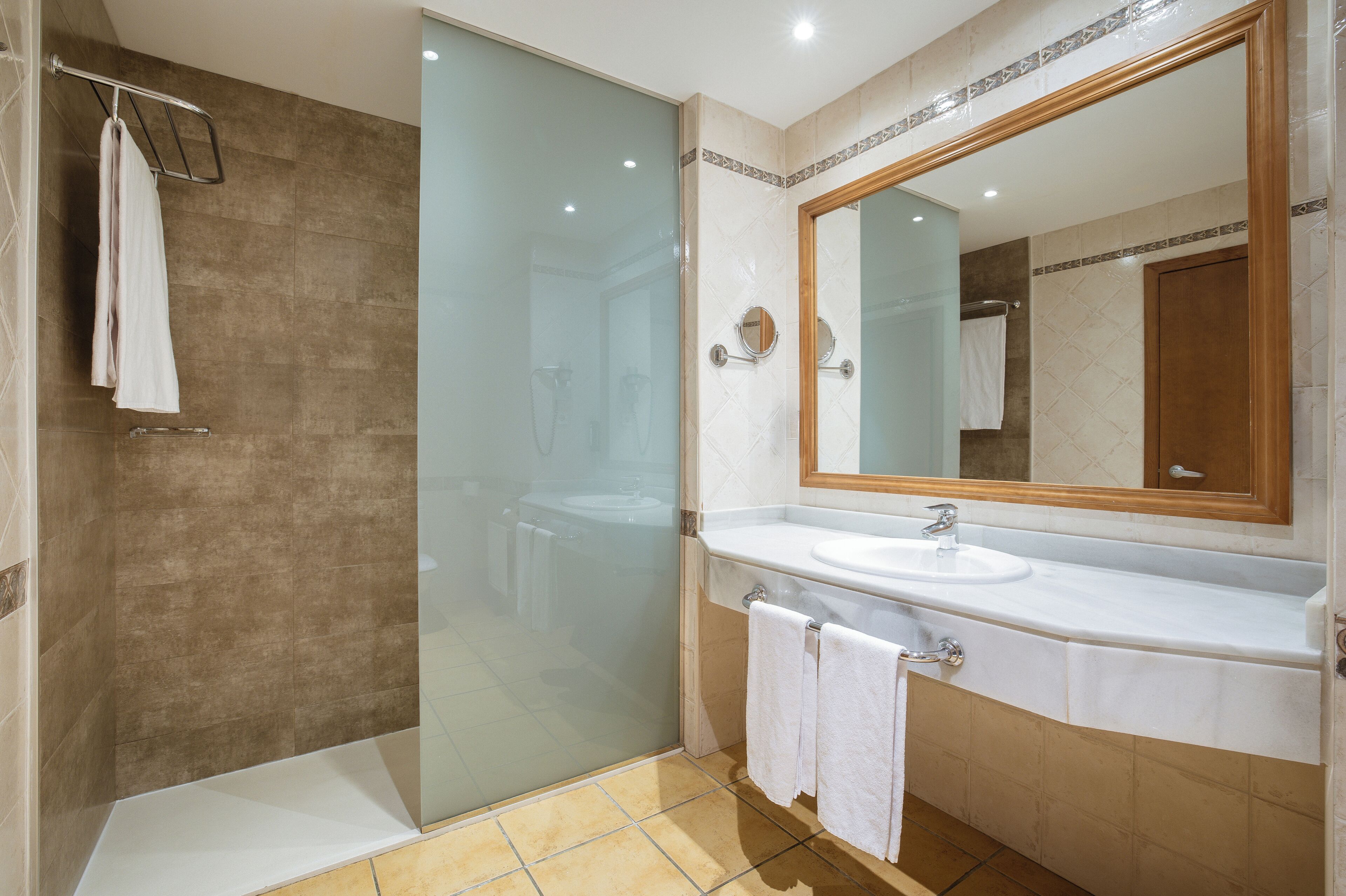 Photo - IPV Palace & Spa Hotel 