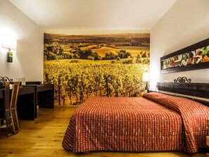 Superior Double or Twin Room | Hypo-allergenic bedding, minibar, in-room safe, desk - Hotel Giò Wine e Jazz Area (Perugia)
