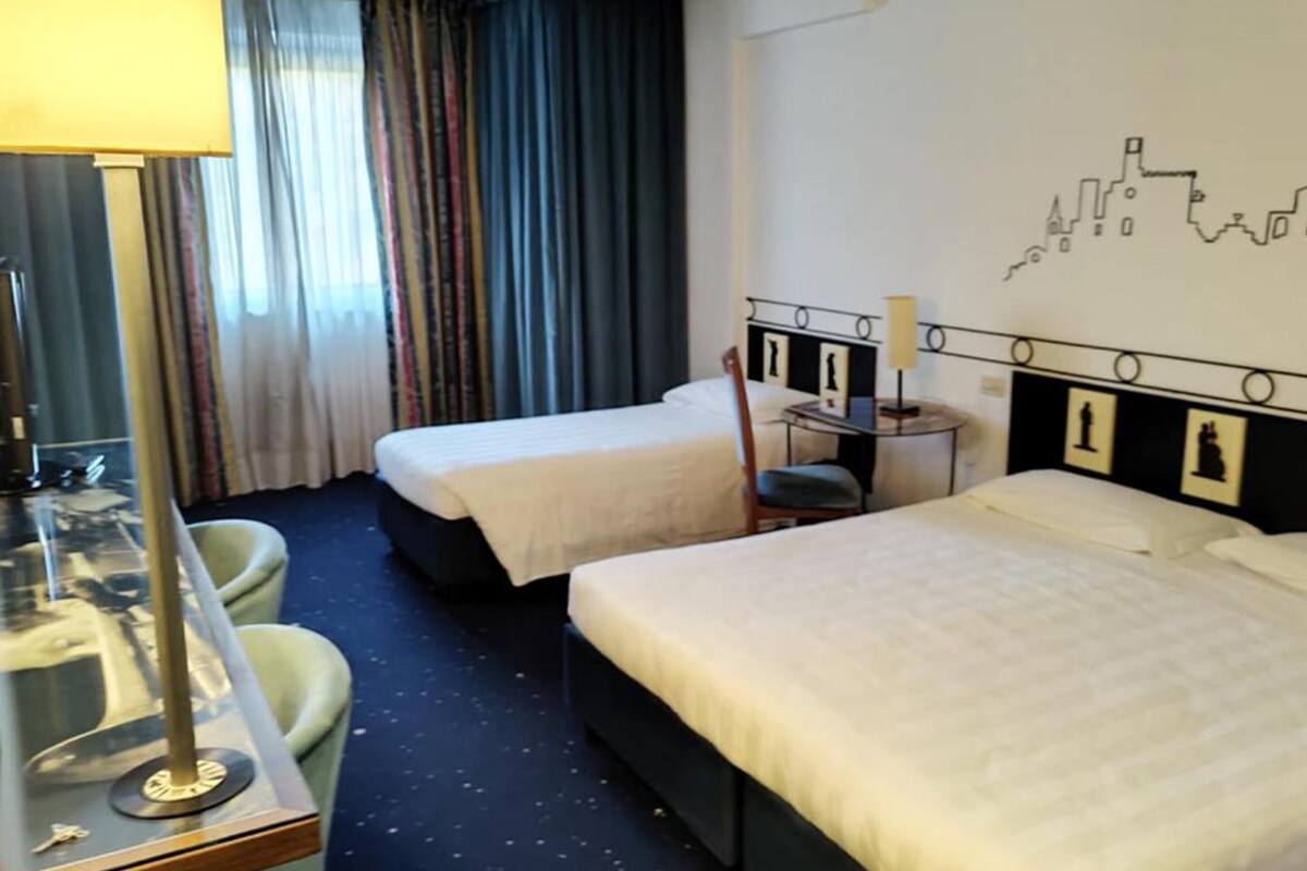 superior double or twin room | hypo-allergenic bedding, minibar, in-room safe, desk