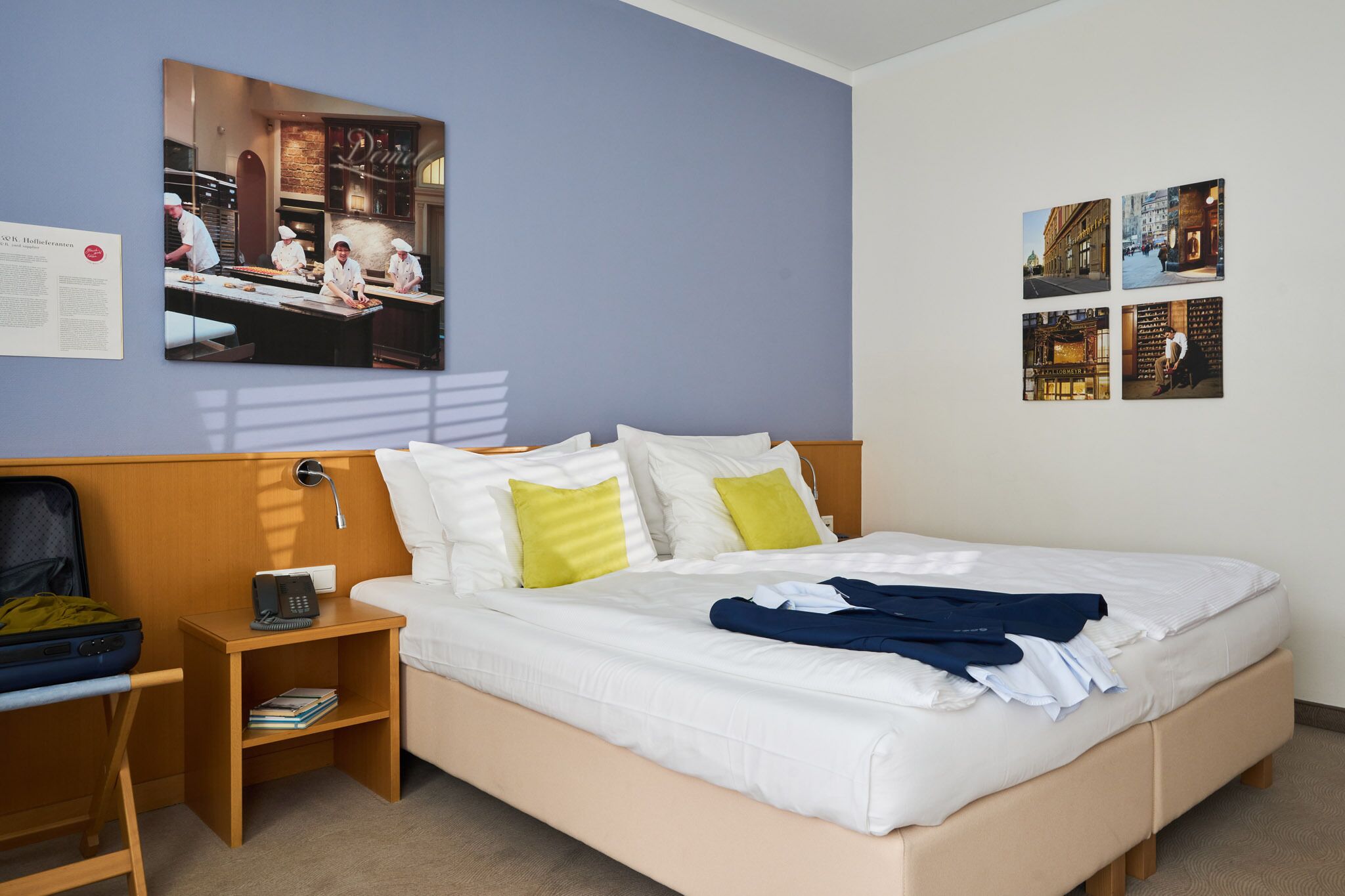 superior doppelzimmer mit blick zum innenhof | 1 bedroom, premium bedding, pillow-top beds, minibar