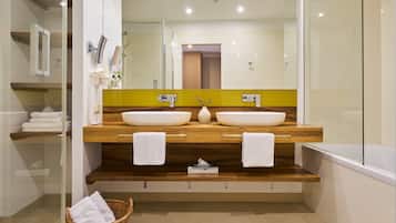 Familiensuite mit 2 Schlafzimmern | Bathroom