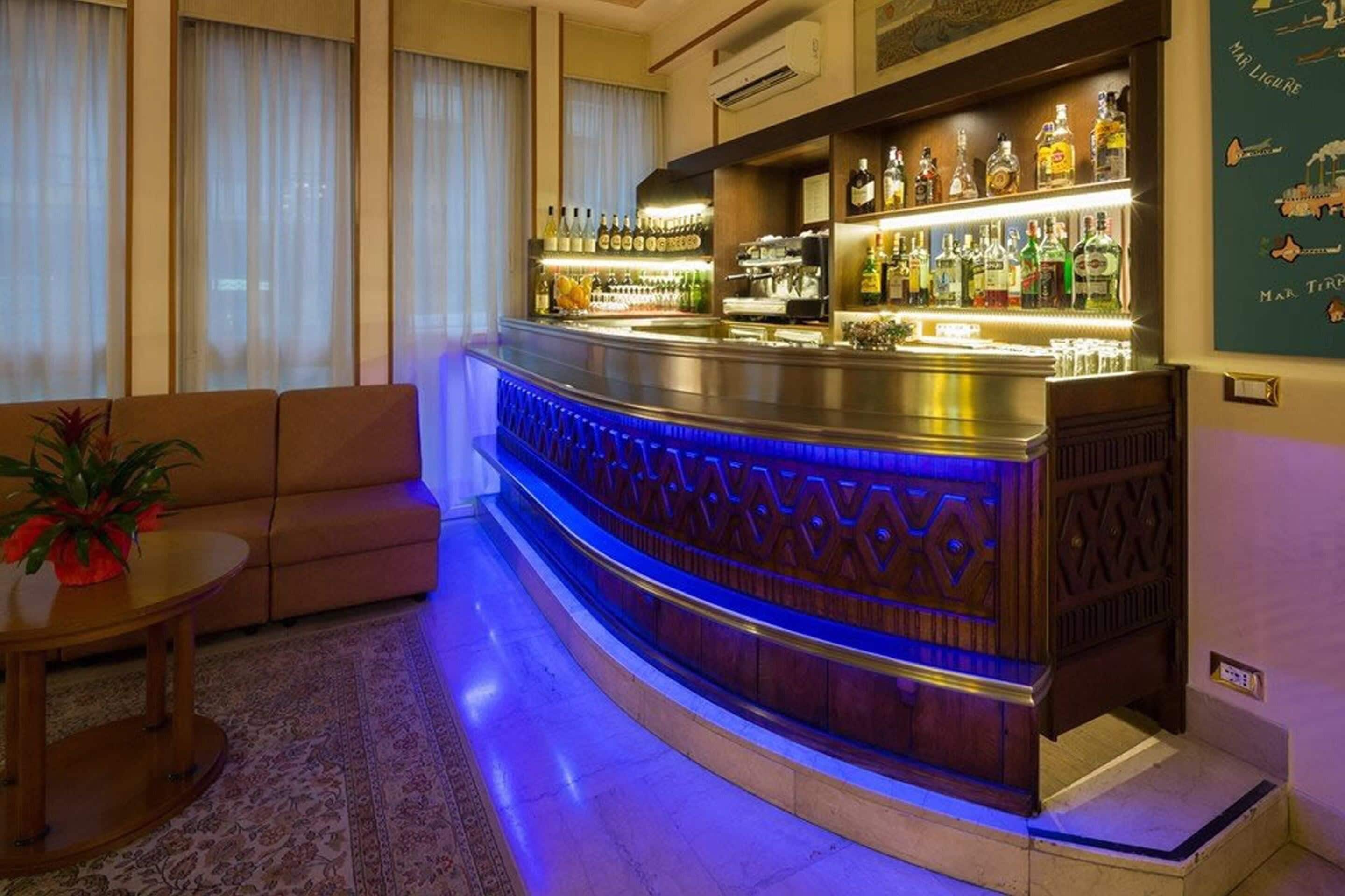 Bar (in der Unterkunft)