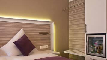 Tek Büyük Yataklı Oda | 1 yatak odası, minibar, odada kasa, güneşlik/perde