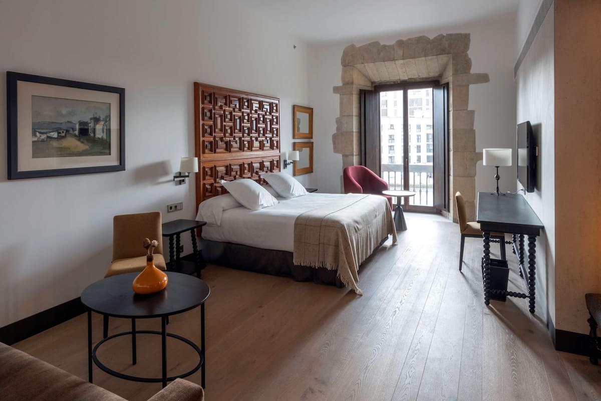 Ropa de cama de alta calidad y minibar