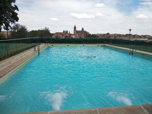 Seasonal outdoor pool - Parador de Salamanca (Salamanca)