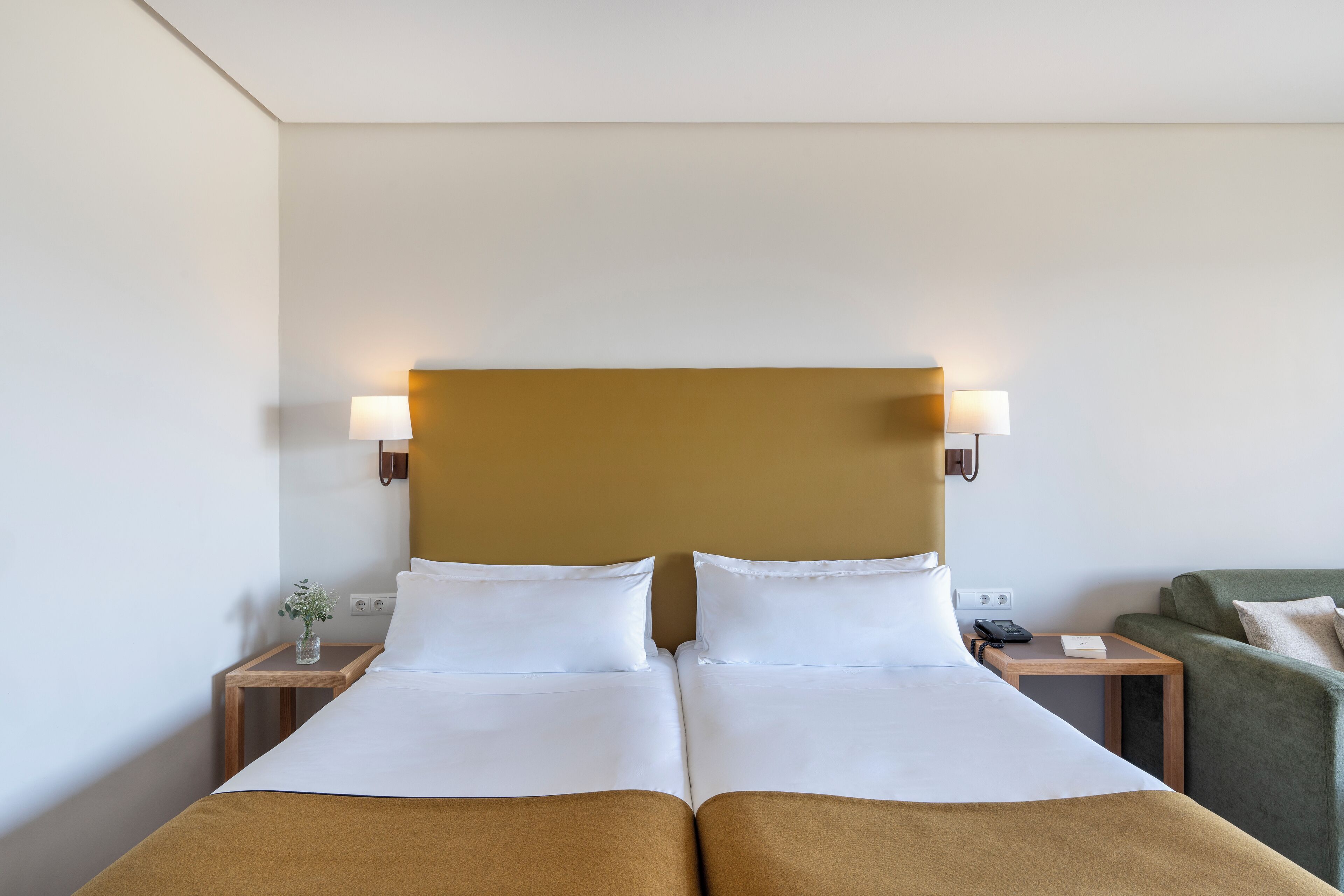 superior twin room, 2 single beds | 1 bedroom, premium bedding, minibar, in-room safe