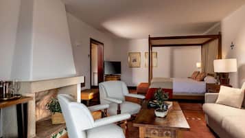 Chambre supérieure double ou avec lits jumeaux | Literie de qualité, minibar, coffre-fort, bureau