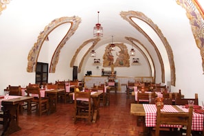 Dining - Parador de Chinchón (Chinchon)