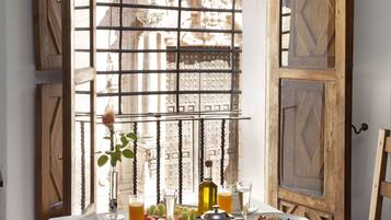 Superior Twin Room, 2 Twin Beds (Single use) | Restaurant | Lunch and dinner served