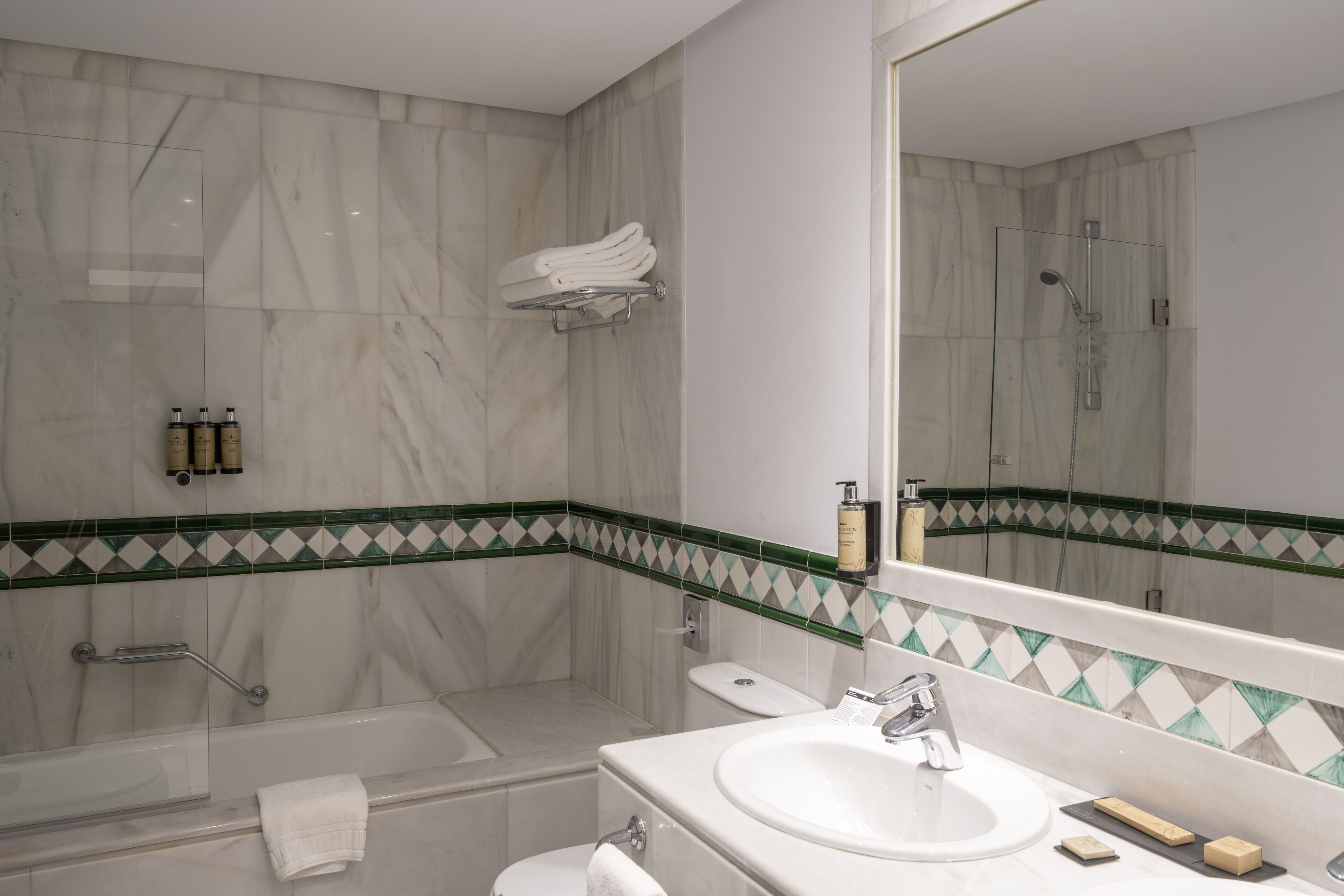 standard double or twin room | bathroom | free toiletries, hair dryer, bidet, towels
