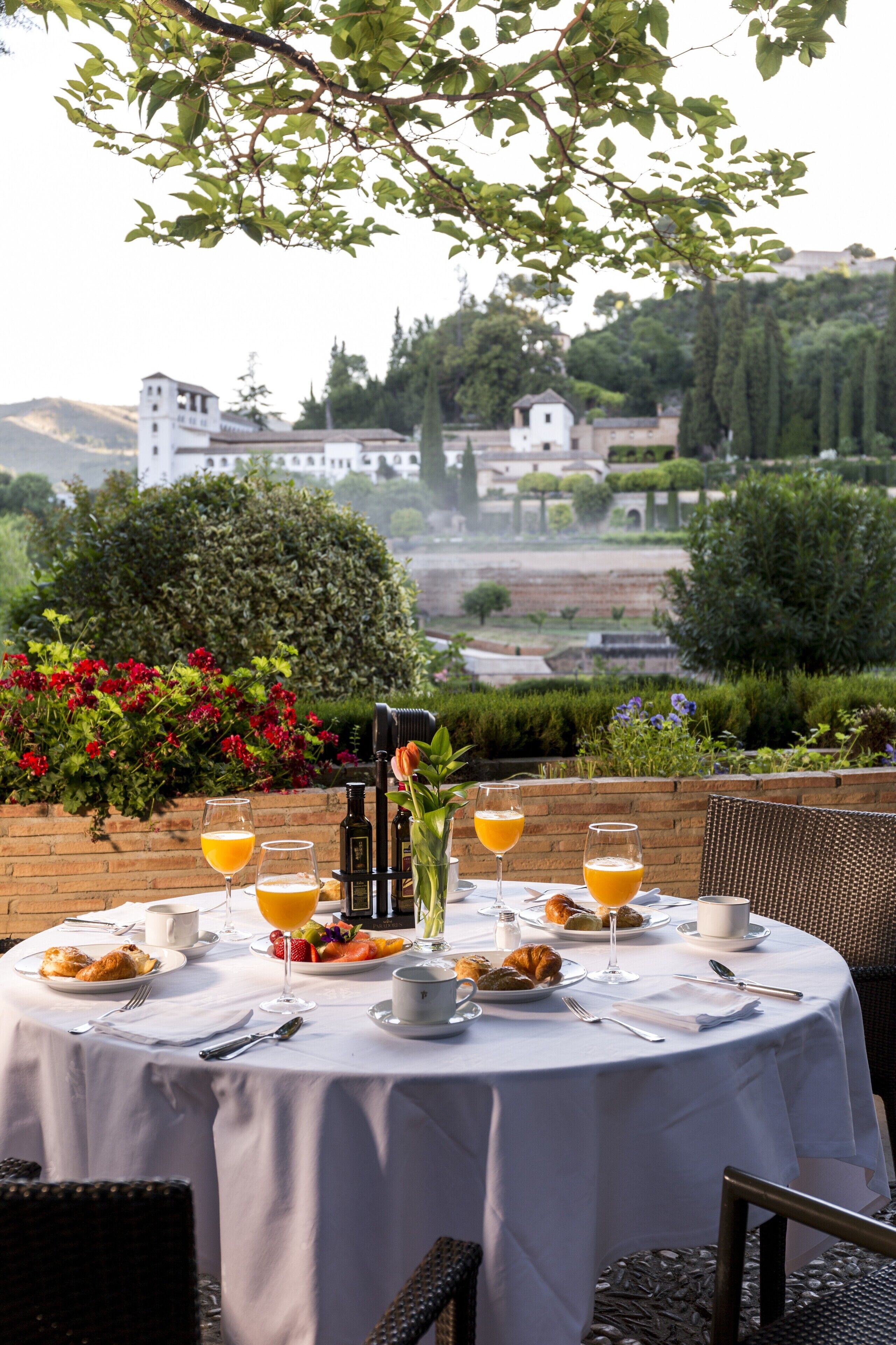 تناول الطعام بالخارج