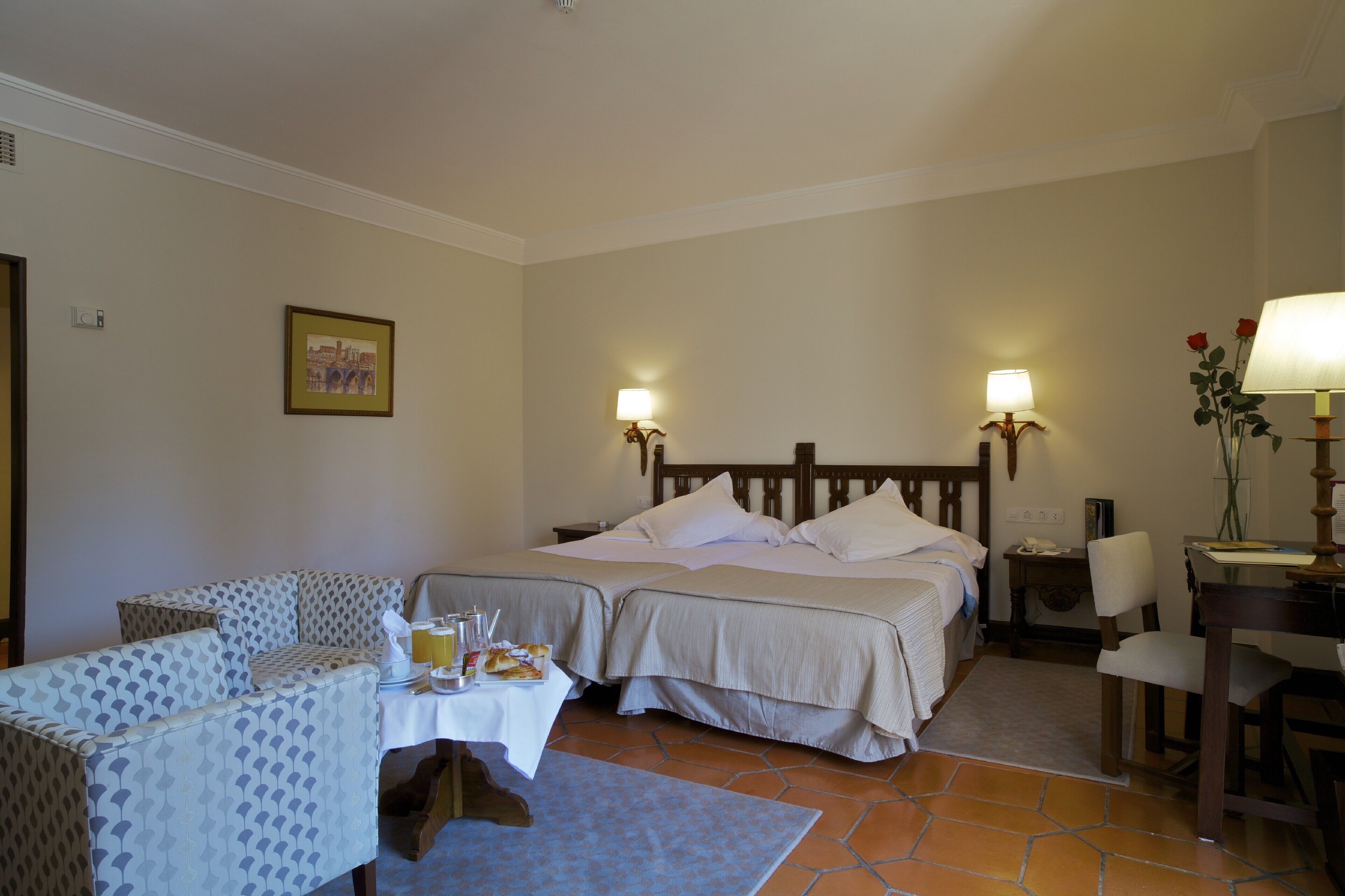 Premium bedding, minibar, in-room safe, desk