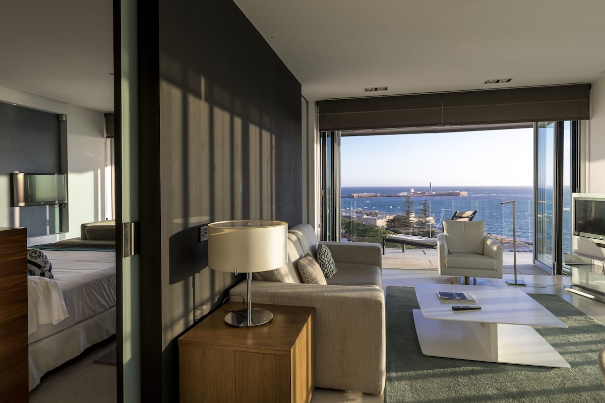 junior suite, sea view | beach/ocean view