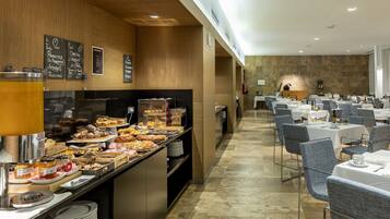 Dagelijks ontbijtbuffet (toeslag)