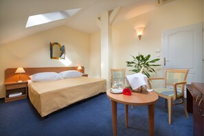 Standard Double or Twin Room | Hypo-allergenic bedding, desk, blackout curtains, iron/ironing board - EA Hotel Tosca (Prague)