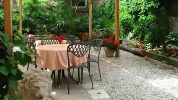 Ristorazione all'aperto