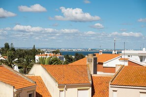 Tweepersoonskamer, uitzicht op zee | Terras
