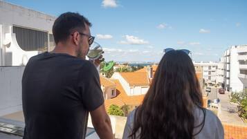 Habitación doble, vista al mar | Terraza o patio