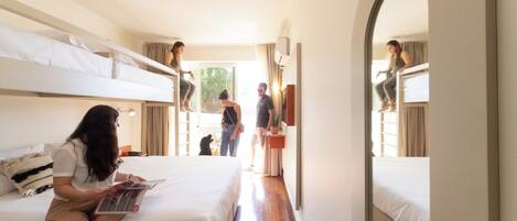 Décoration personnalisée, ameublement personnalisé, bureau