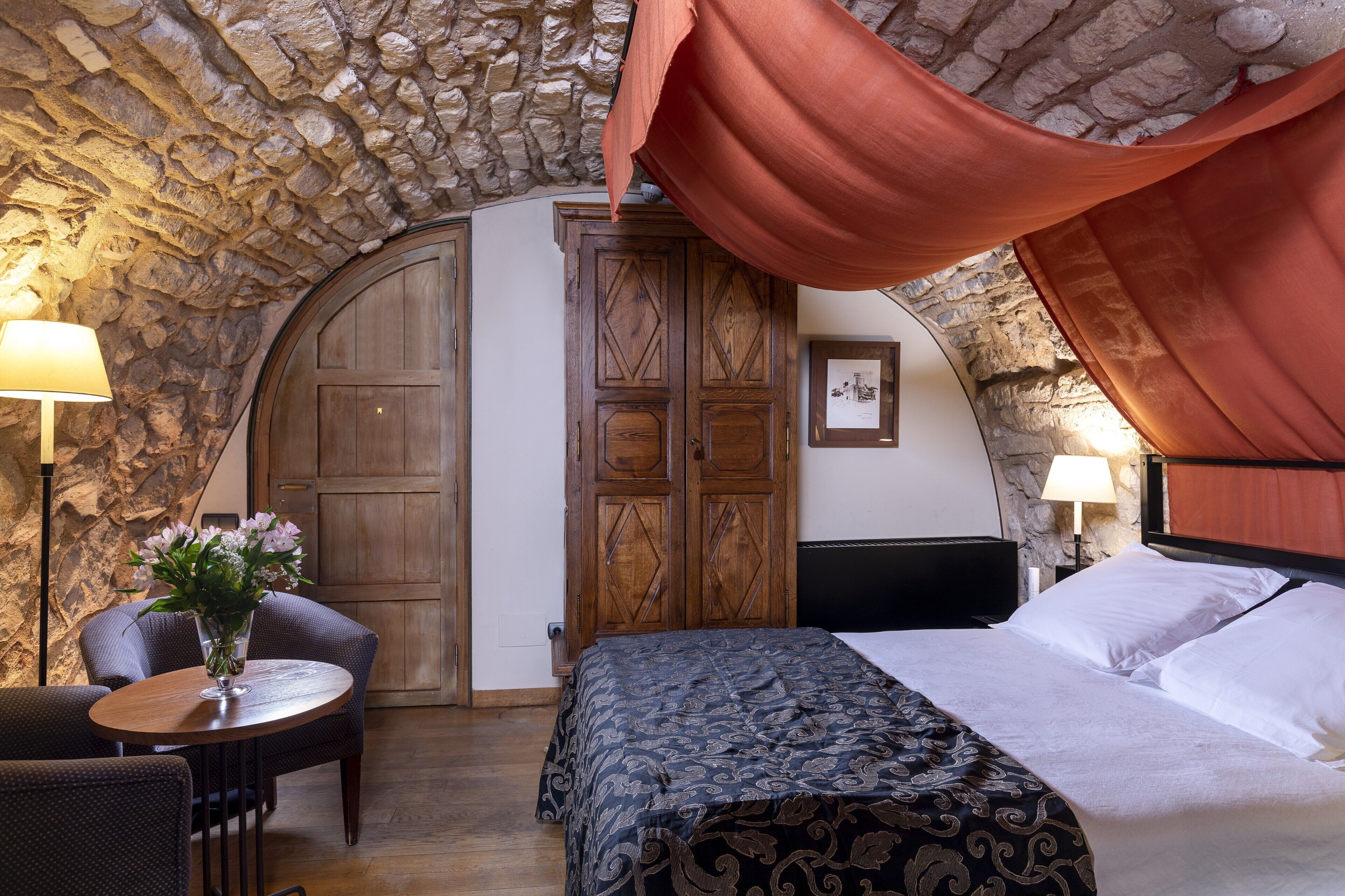 1 bedroom, minibar, in-room safe, desk