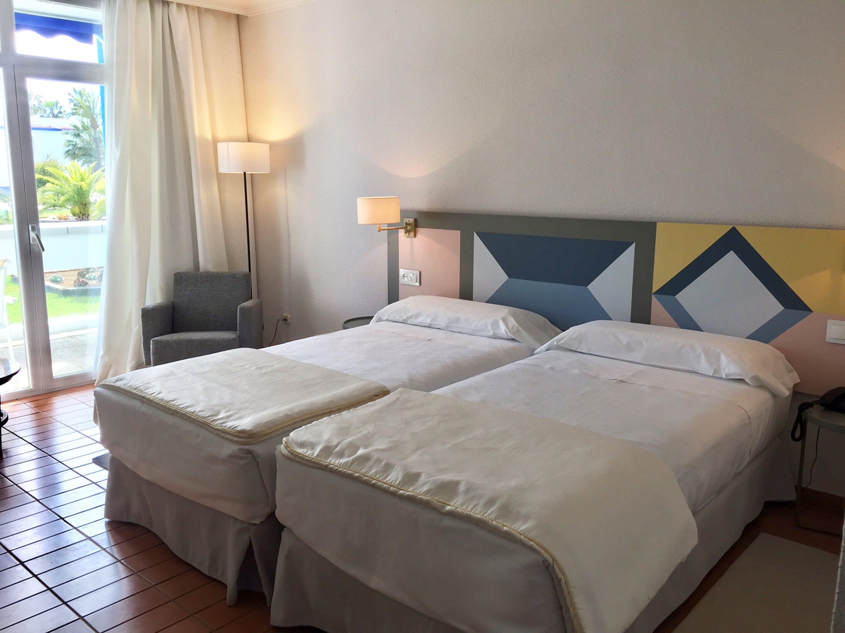 superior double room | minibar, in-room safe, desk, free wifi