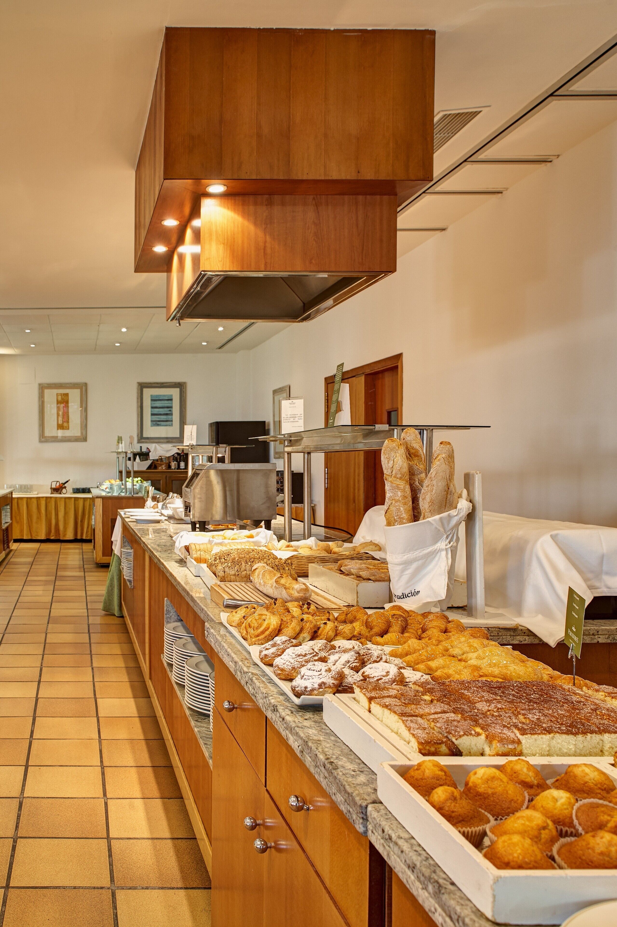 daily buffet breakfast (eur 18 per person)