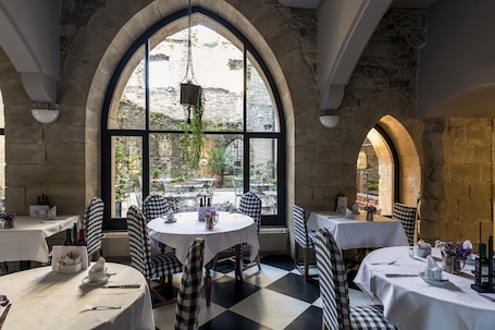 Daily buffet breakfast (EUR 24 per person)