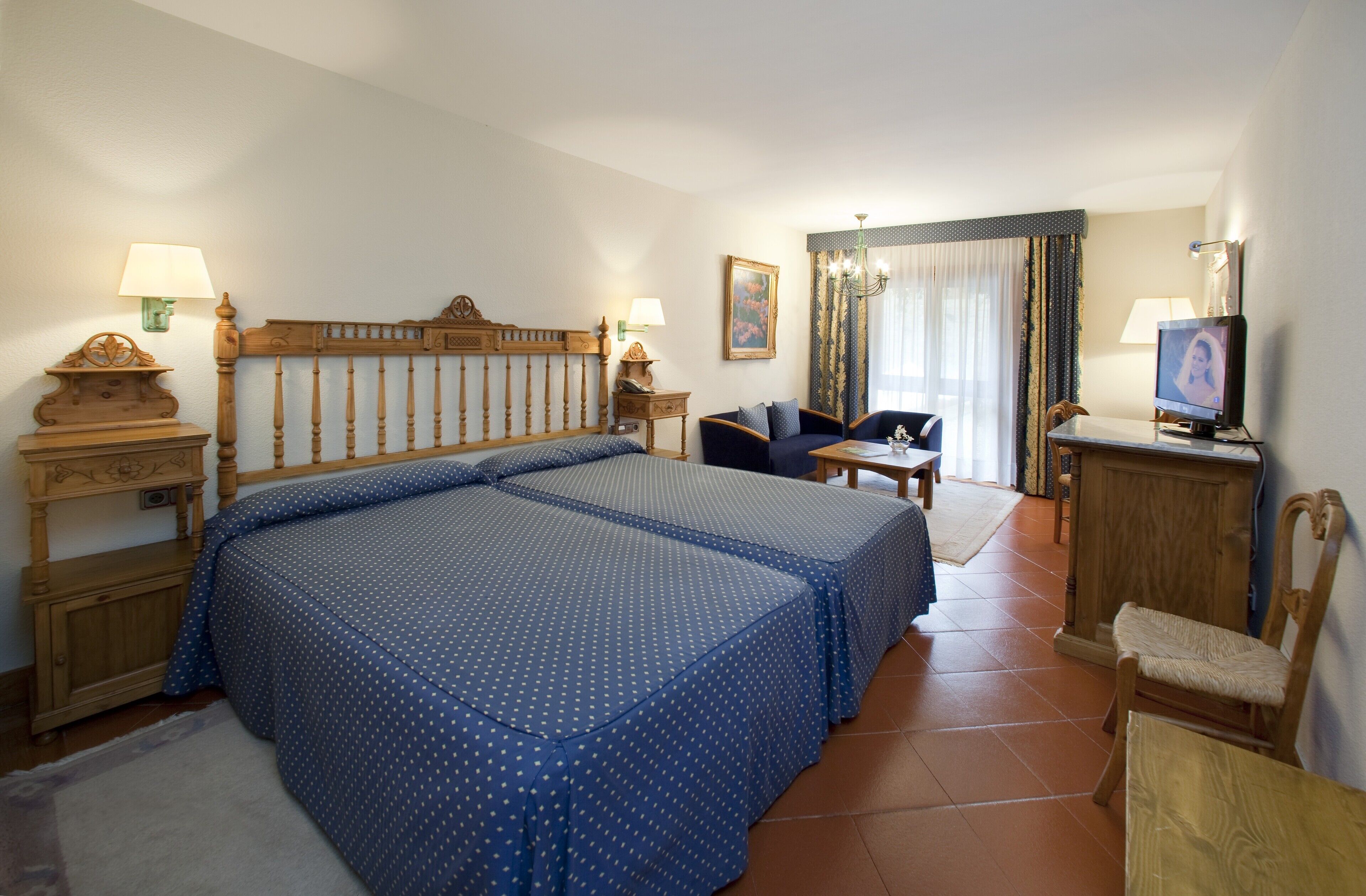 1 bedroom, minibar, in-room safe, desk